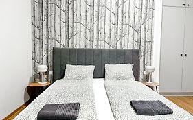 T32 Central Modern Suites