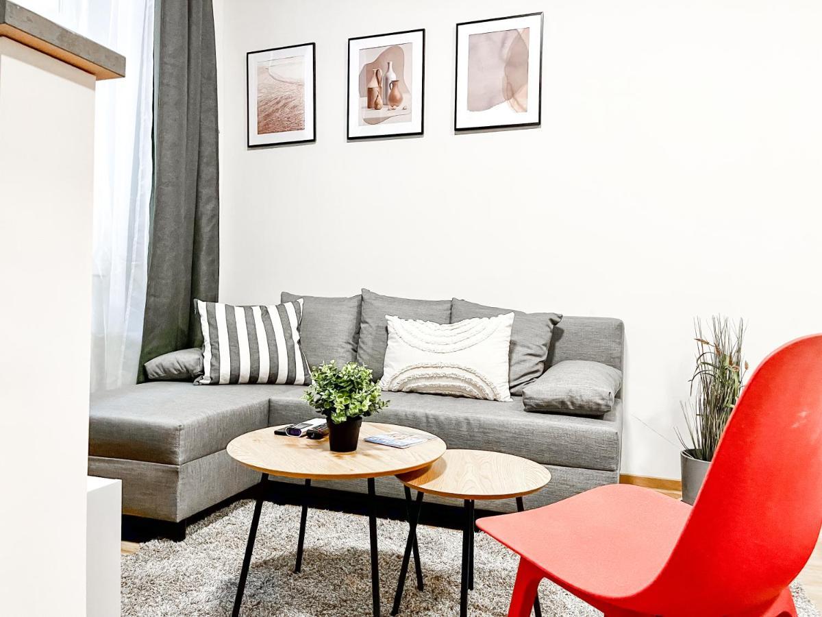 T32 Central Modern Suites Budapest Exterior photo