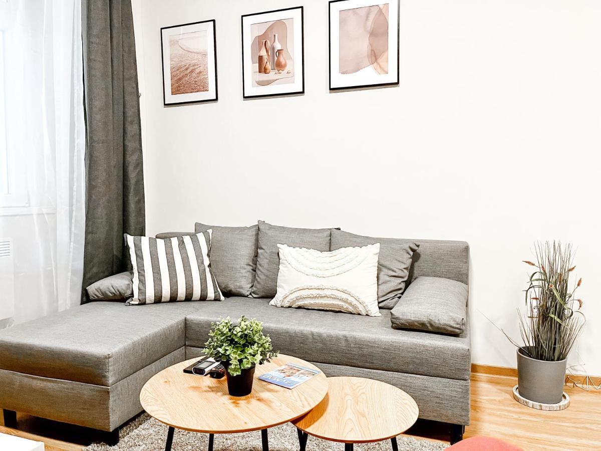 T32 Central Modern Suites Budapest Exterior photo